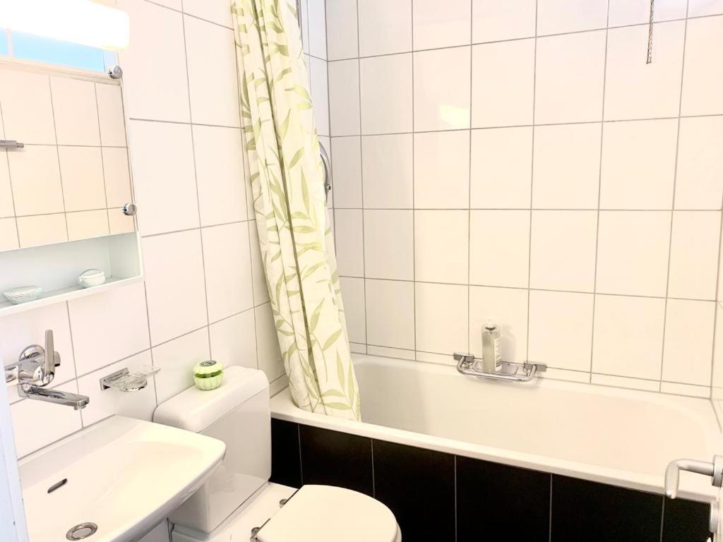 Appartement - Close To Town - By Pa *